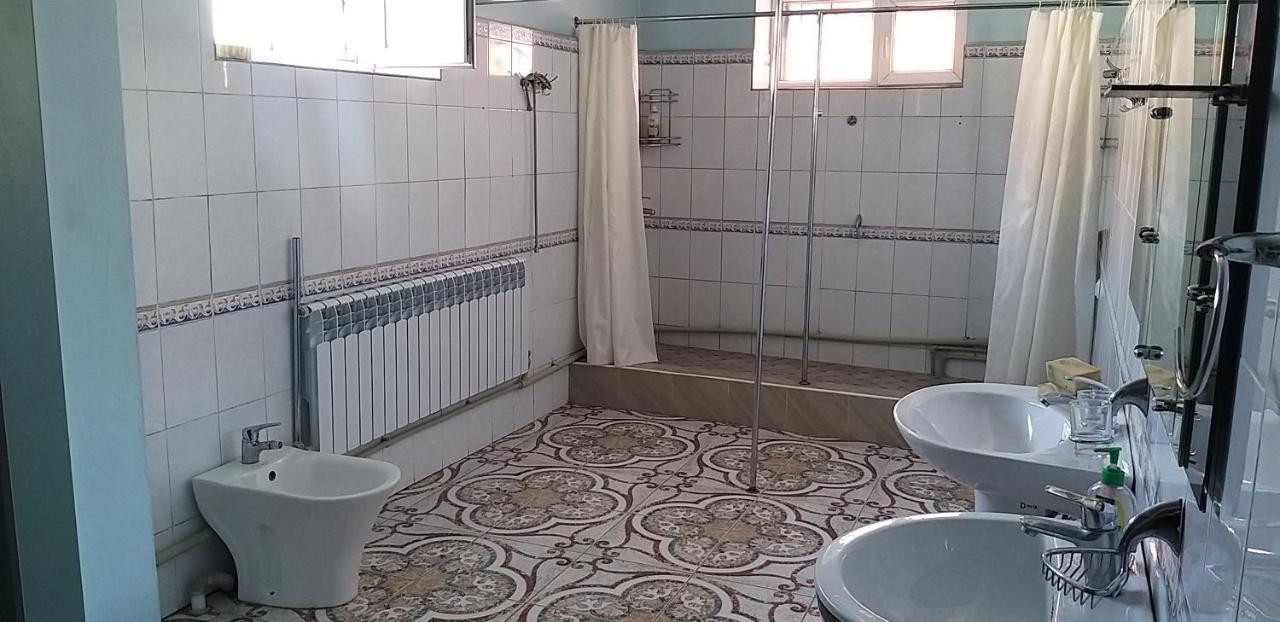 Guest House 777 Turkistan Extérieur photo